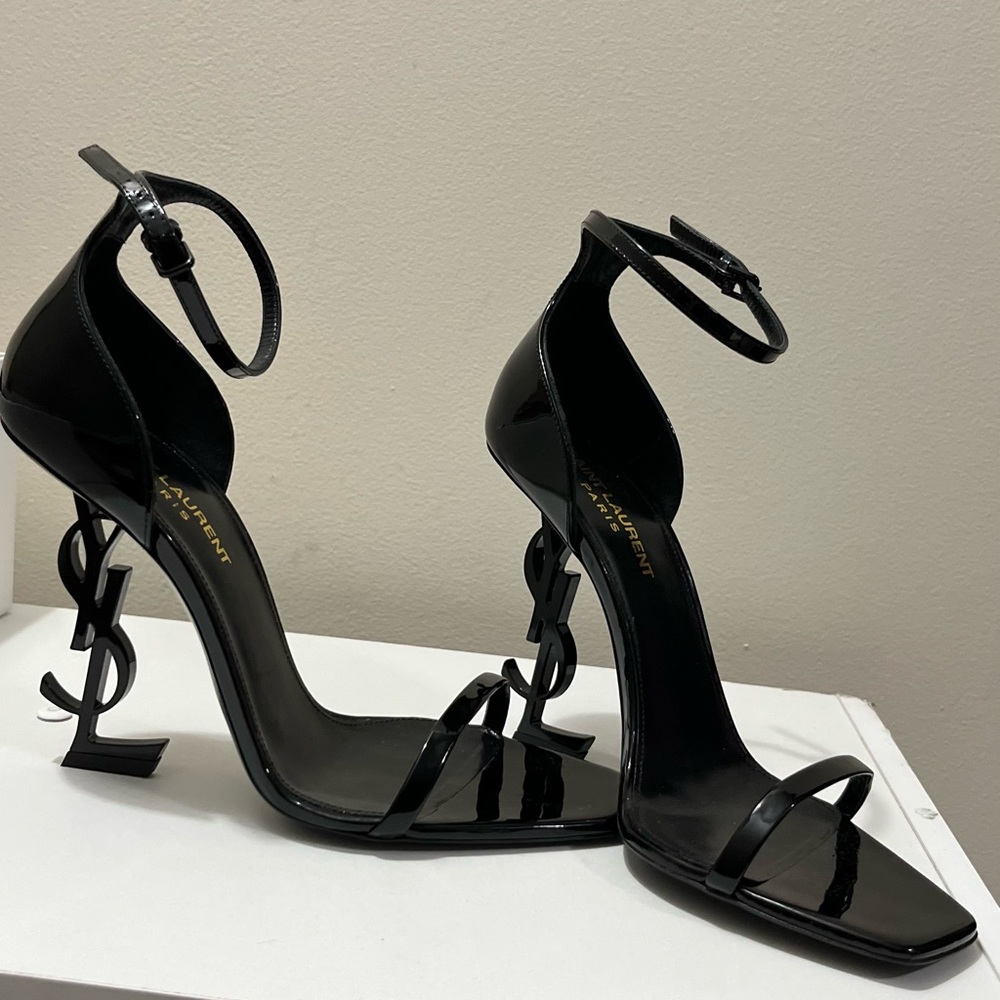 YSL heels - Picture 1 of 2